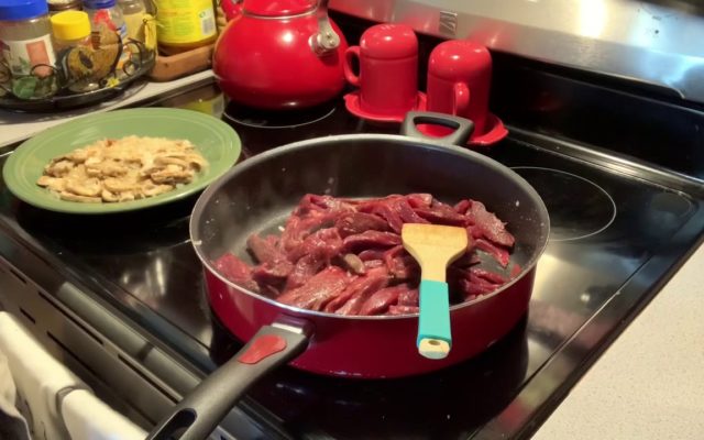 Cooking With Luceman II – Beef Stroganoff