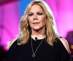 Actress Mary McCormack Talks Career, Heels, & This Years National Memorial Concert on PBS